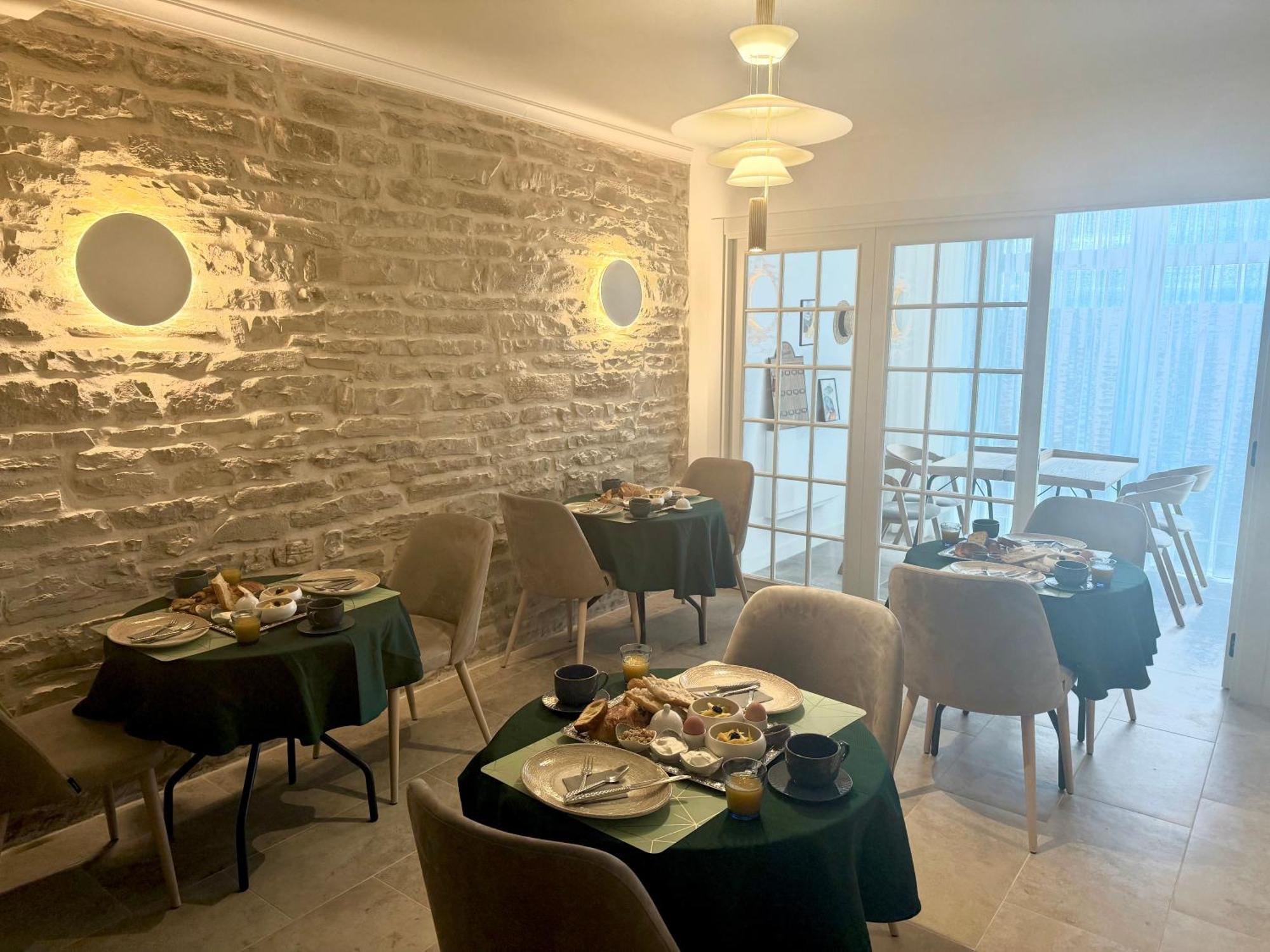 Hotel Particulier Adult Only Les Reveries Du Clos Spa Degustation Et Diner Sur Reservation ポマール エクステリア 写真